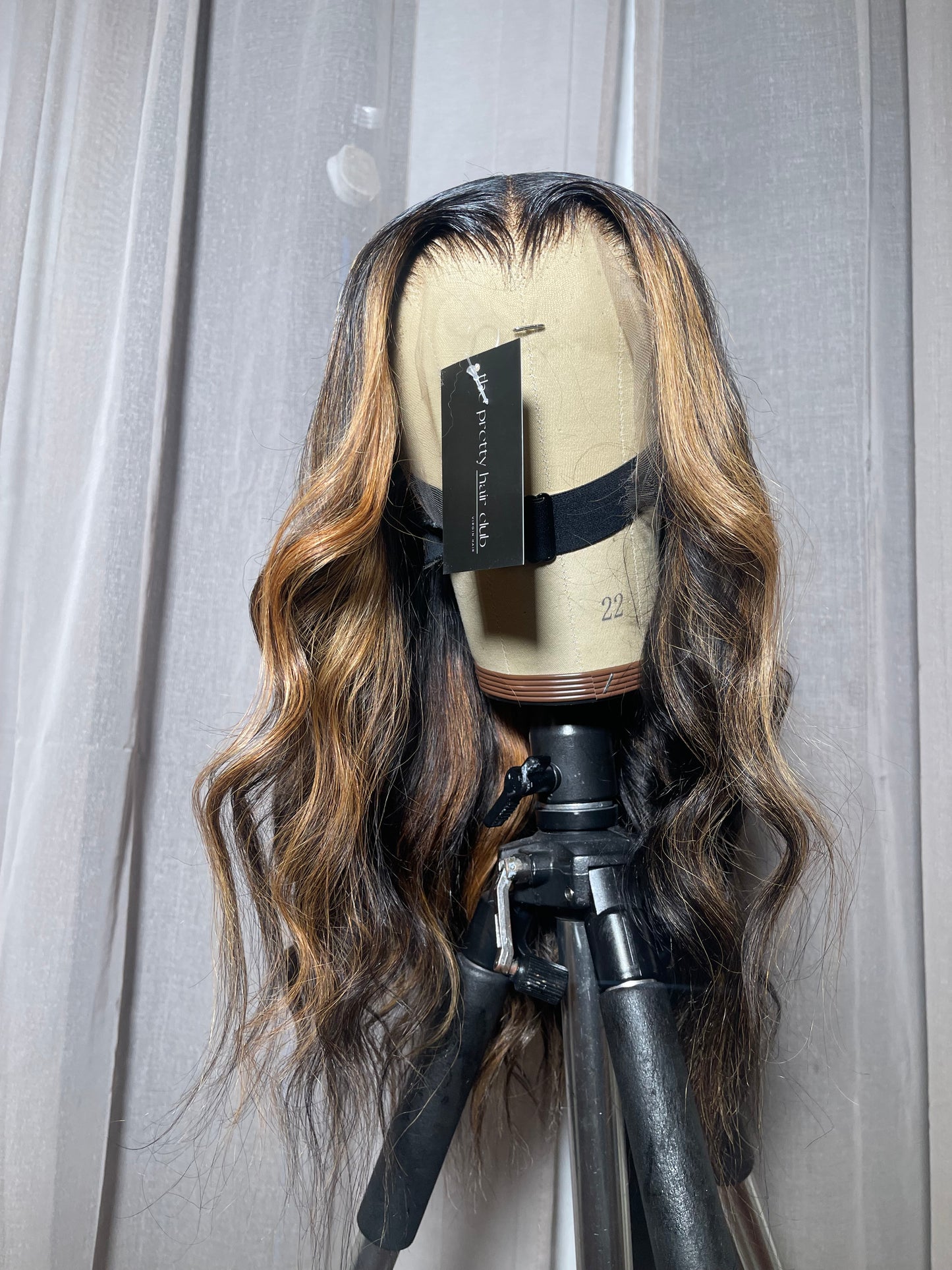 **READY TO SHIP**  16" 13x6 HIGHLIGHTED Middle PART BOB - styled with waves