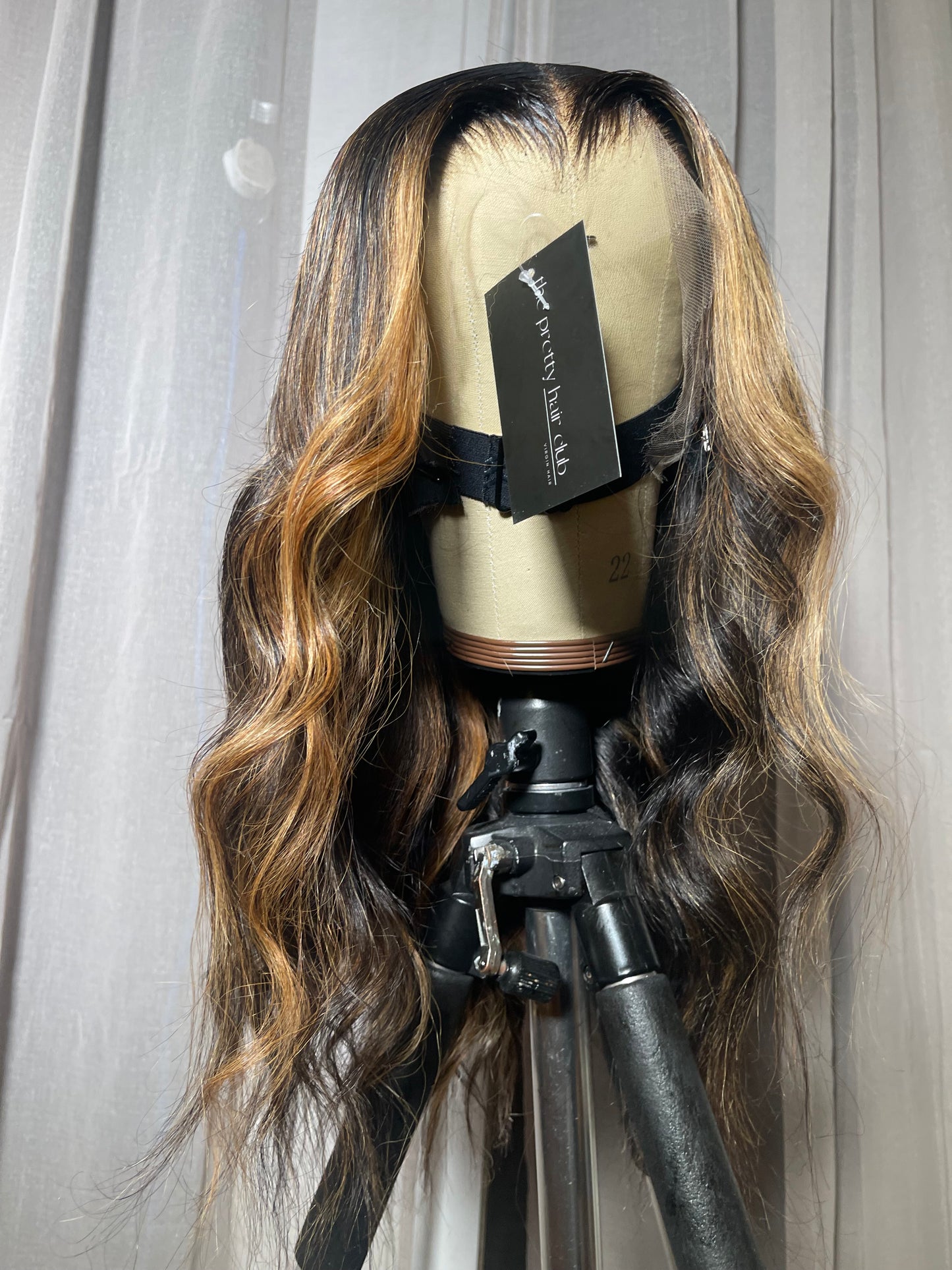 **READY TO SHIP**  16" 13x6 HIGHLIGHTED Middle PART BOB - styled with waves