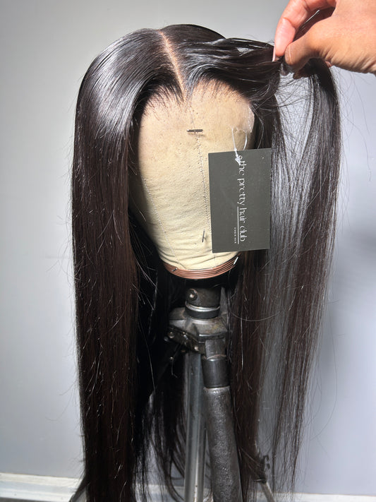 CLEARANCE: 24" 5x5 STARIGHT WIG MIDDLE PART